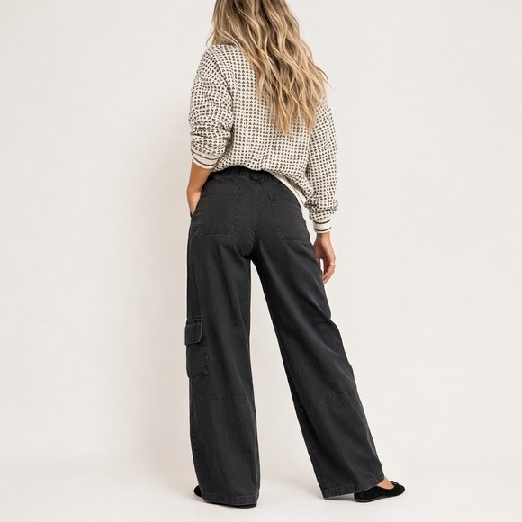 Old Navy Wide Leg Cargo Pants Black Size Medium NWT - Picture 2 of 10